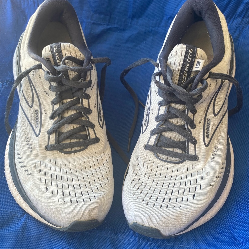 Brooks glycerin GTS 19